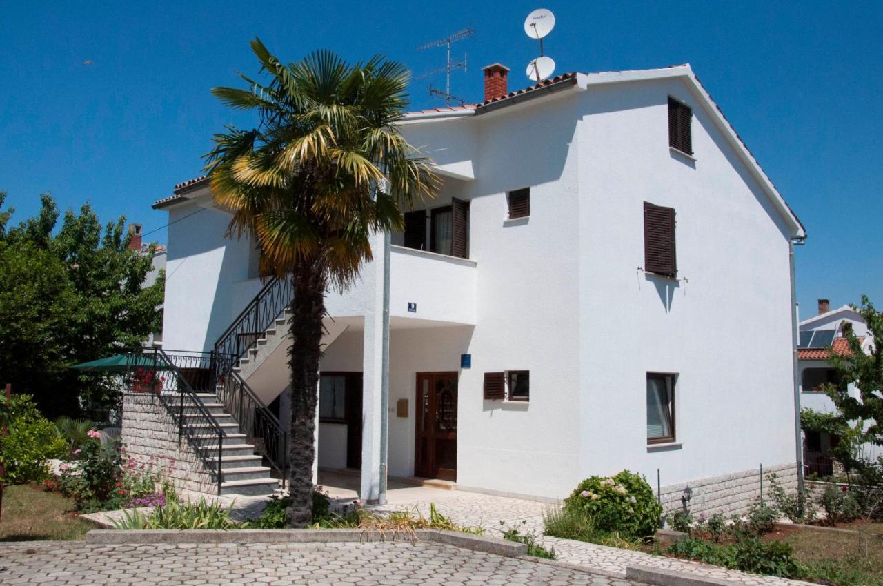 Apartman Laura's Facing The Garden Porec